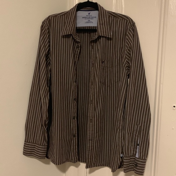 SOLD: Men’s Stripped Button Down - Picture 3 of 4